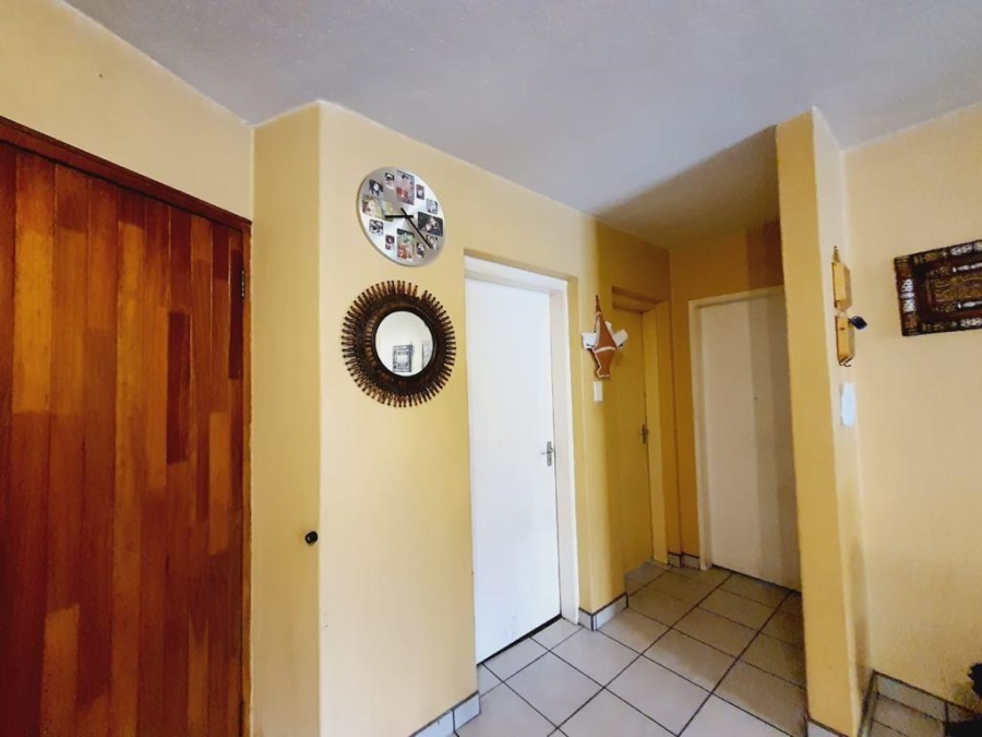 2 Bedroom Property for Sale in Florida Gauteng