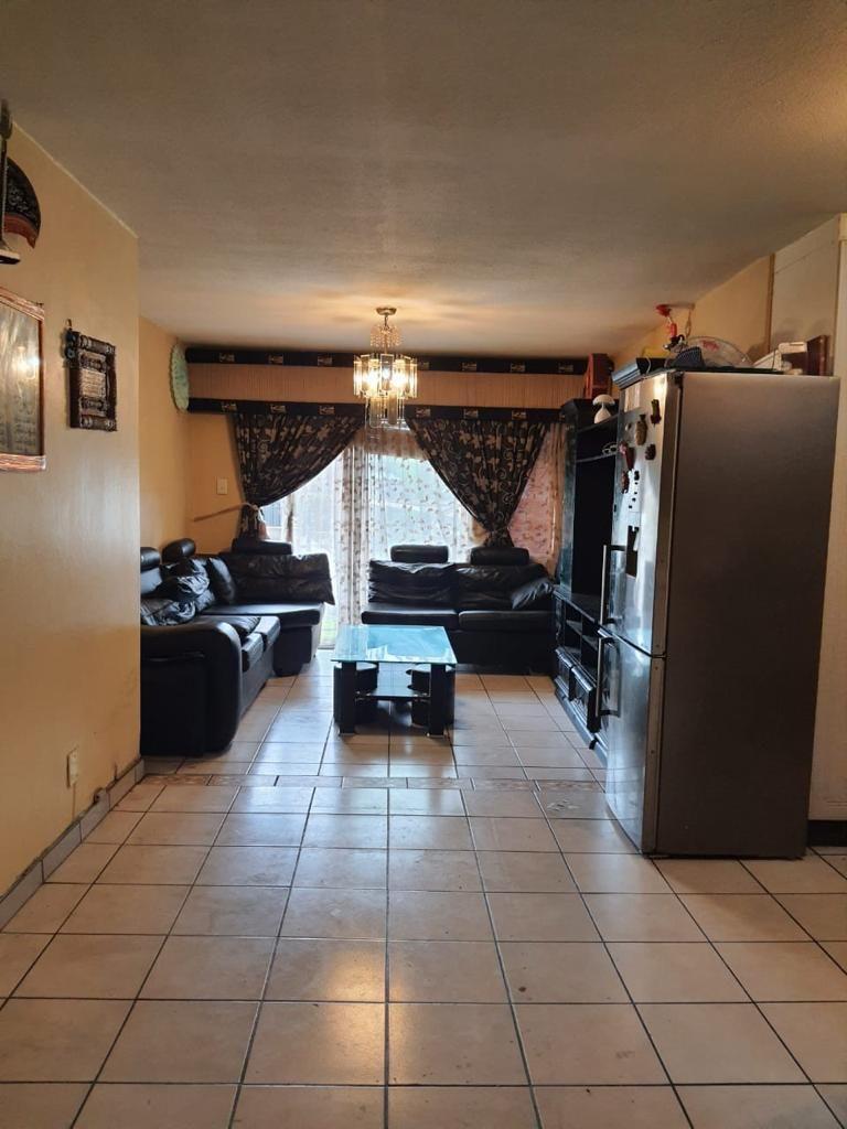 2 Bedroom Property for Sale in Florida Gauteng