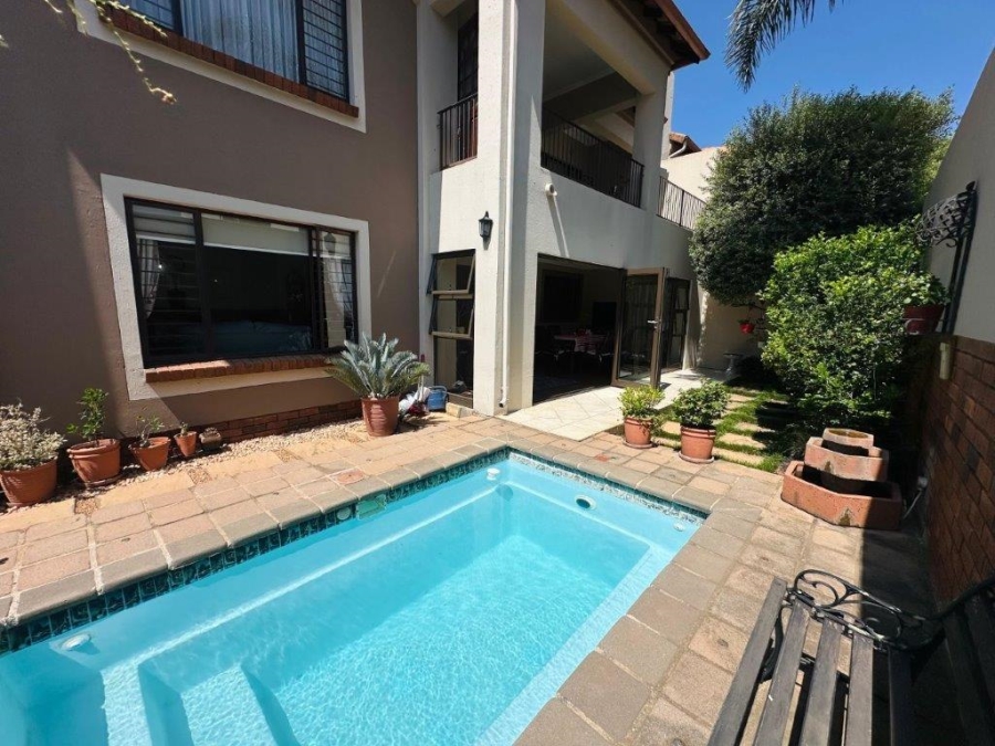 3 Bedroom Property for Sale in Bassonia Gauteng