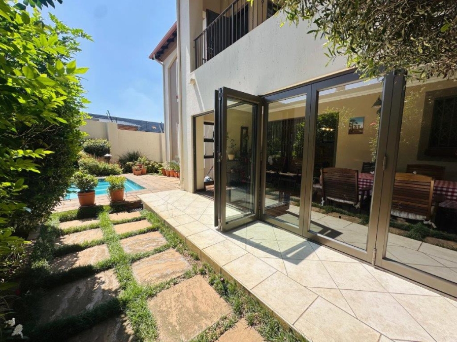 3 Bedroom Property for Sale in Bassonia Gauteng