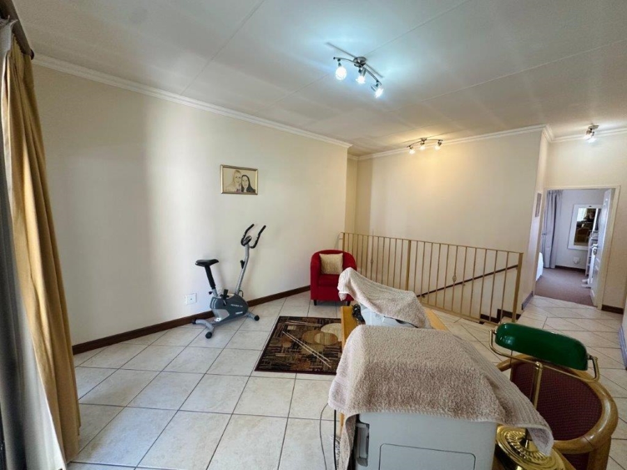 3 Bedroom Property for Sale in Bassonia Gauteng