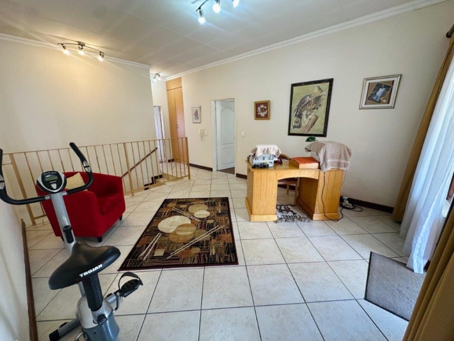 3 Bedroom Property for Sale in Bassonia Gauteng