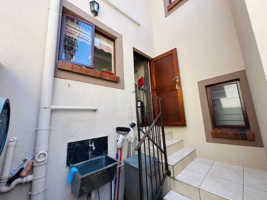 3 Bedroom Property for Sale in Bassonia Gauteng