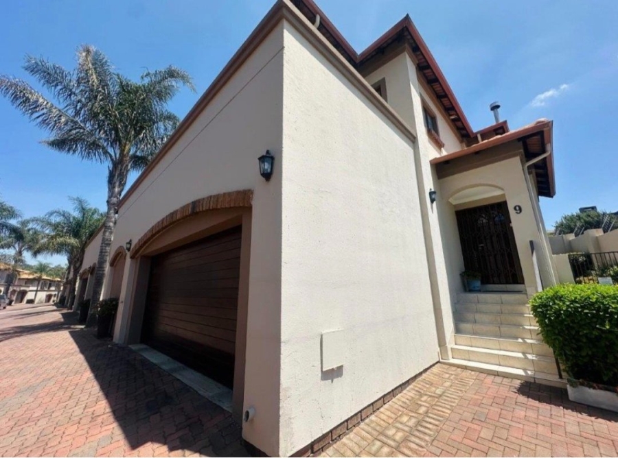 3 Bedroom Property for Sale in Bassonia Gauteng