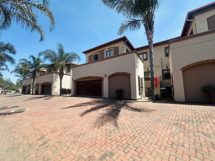 3 Bedroom Property for Sale in Bassonia Gauteng