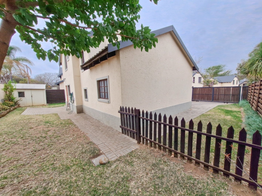 2 Bedroom Property for Sale in Equestria Gauteng