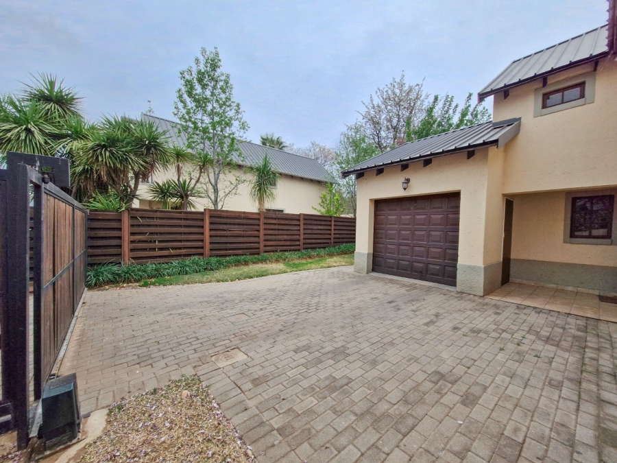 2 Bedroom Property for Sale in Equestria Gauteng