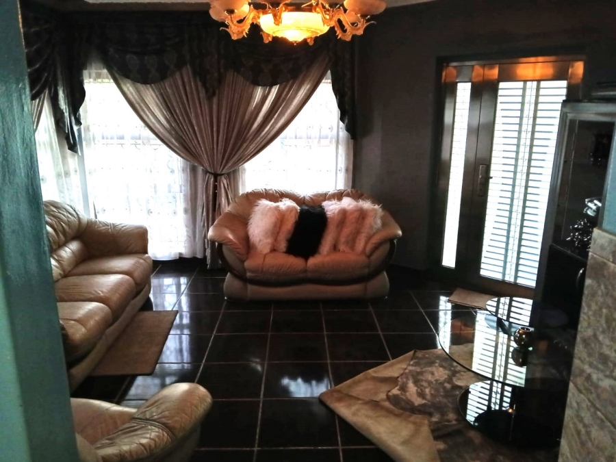 4 Bedroom Property for Sale in Soshanguve G Gauteng