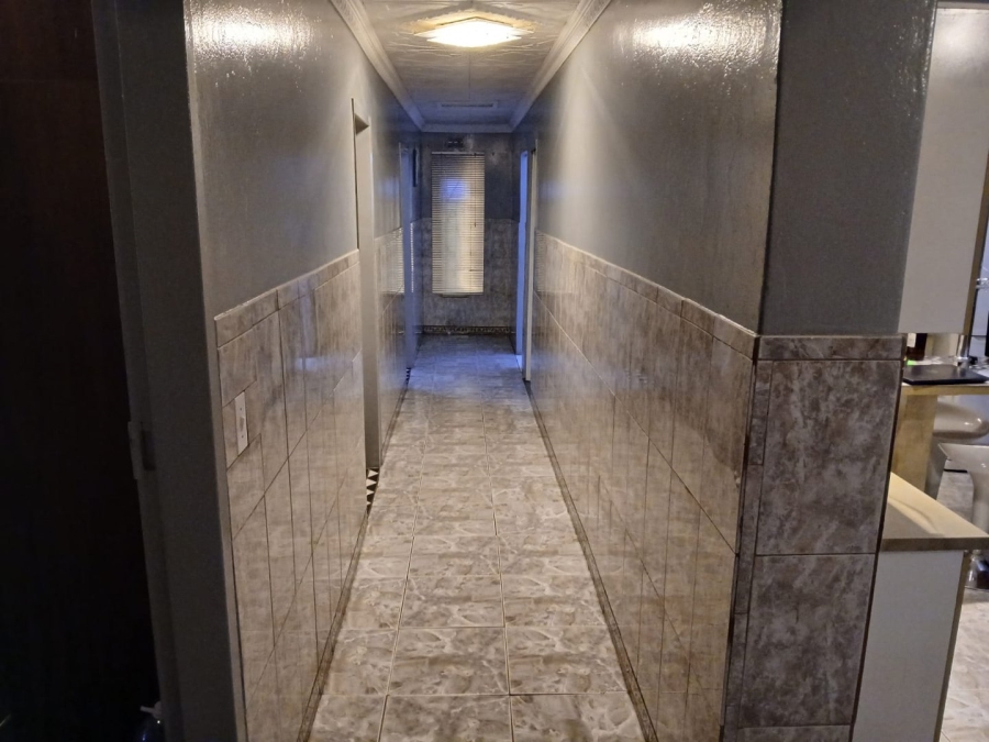 4 Bedroom Property for Sale in Soshanguve G Gauteng