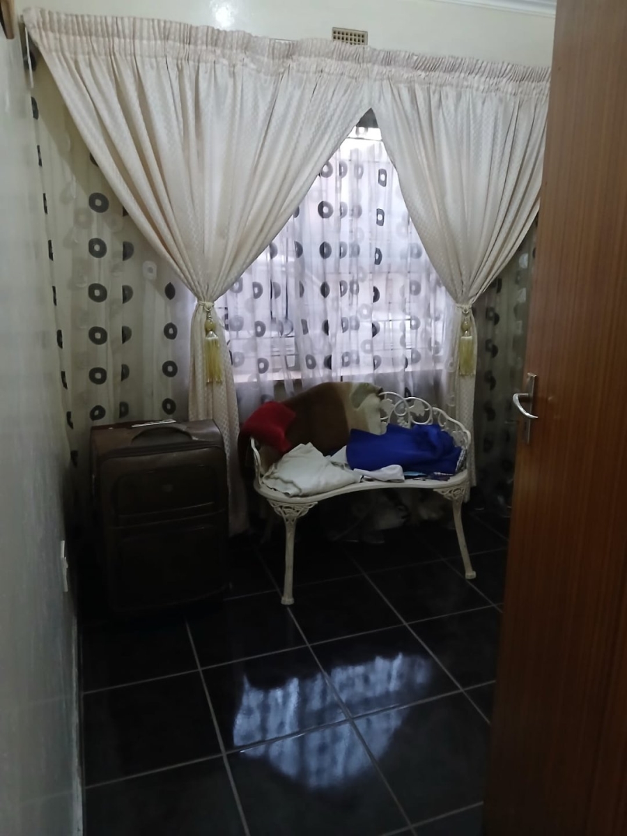 4 Bedroom Property for Sale in Soshanguve G Gauteng