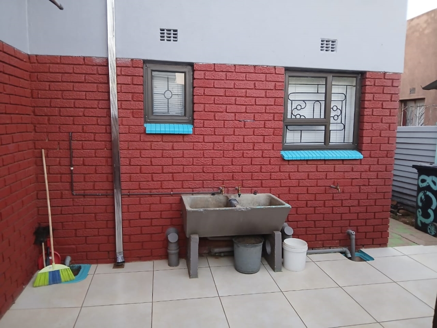 4 Bedroom Property for Sale in Soshanguve G Gauteng