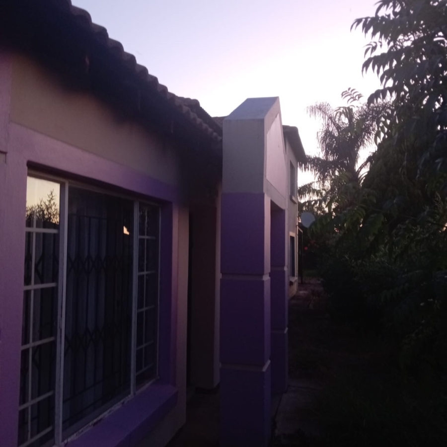 3 Bedroom Property for Sale in Nkwe Estate Gauteng