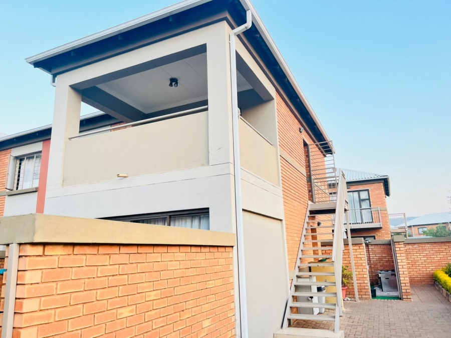 2 Bedroom Property for Sale in Andeon AH Gauteng
