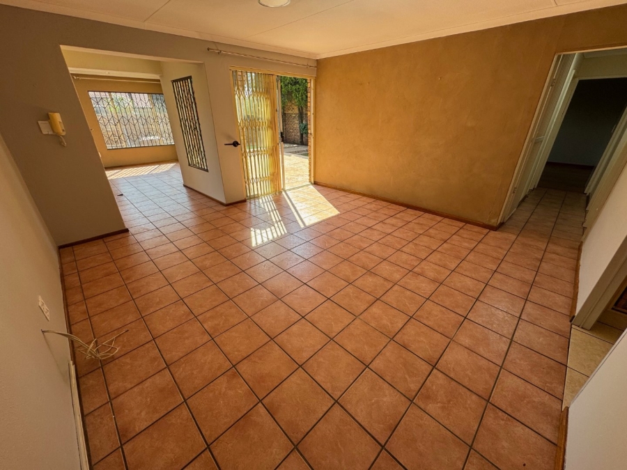 3 Bedroom Property for Sale in Glen Marais Gauteng