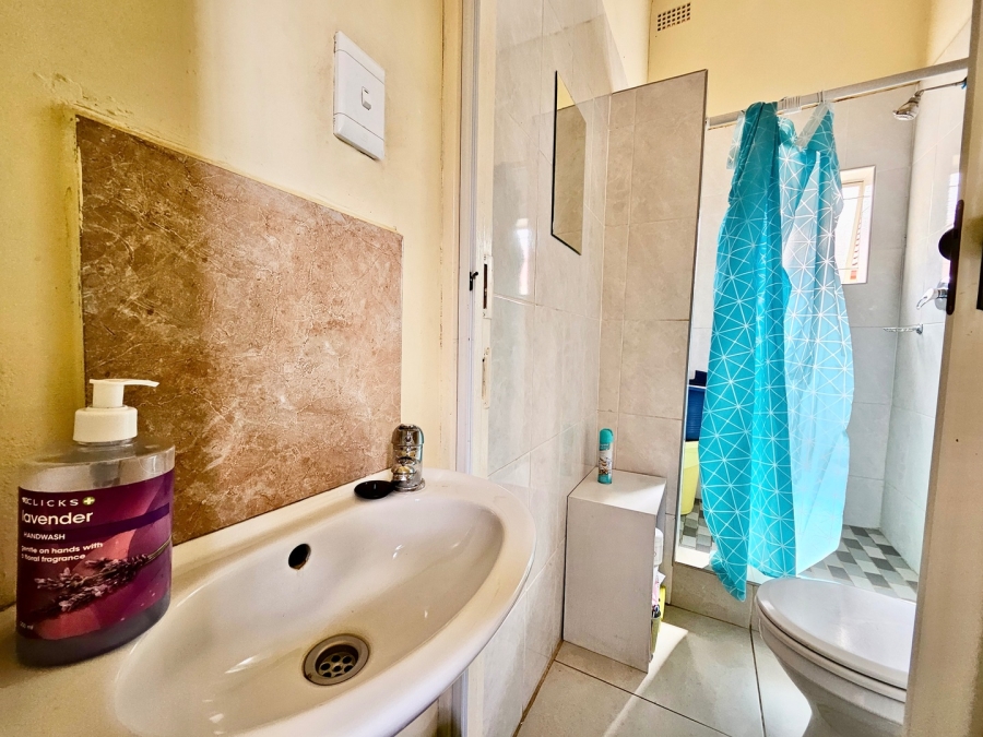 To Let 1 Bedroom Property for Rent in Klopperpark Gauteng