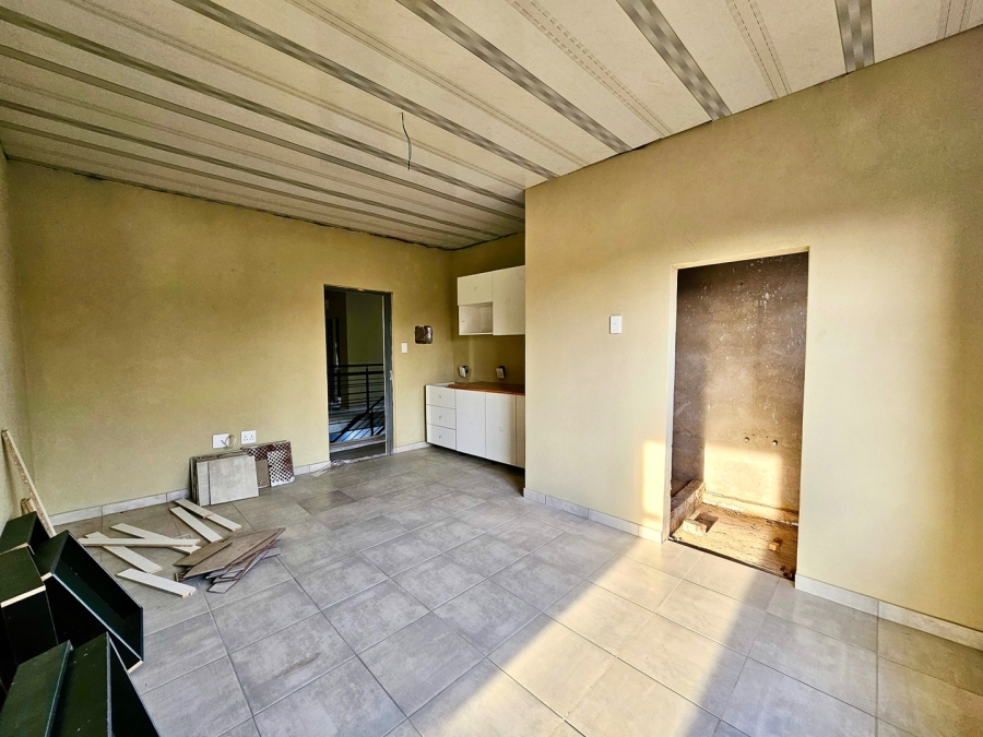 1 Bedroom Property for Sale in Klopperpark Gauteng