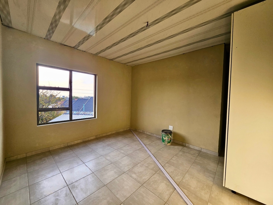1 Bedroom Property for Sale in Klopperpark Gauteng