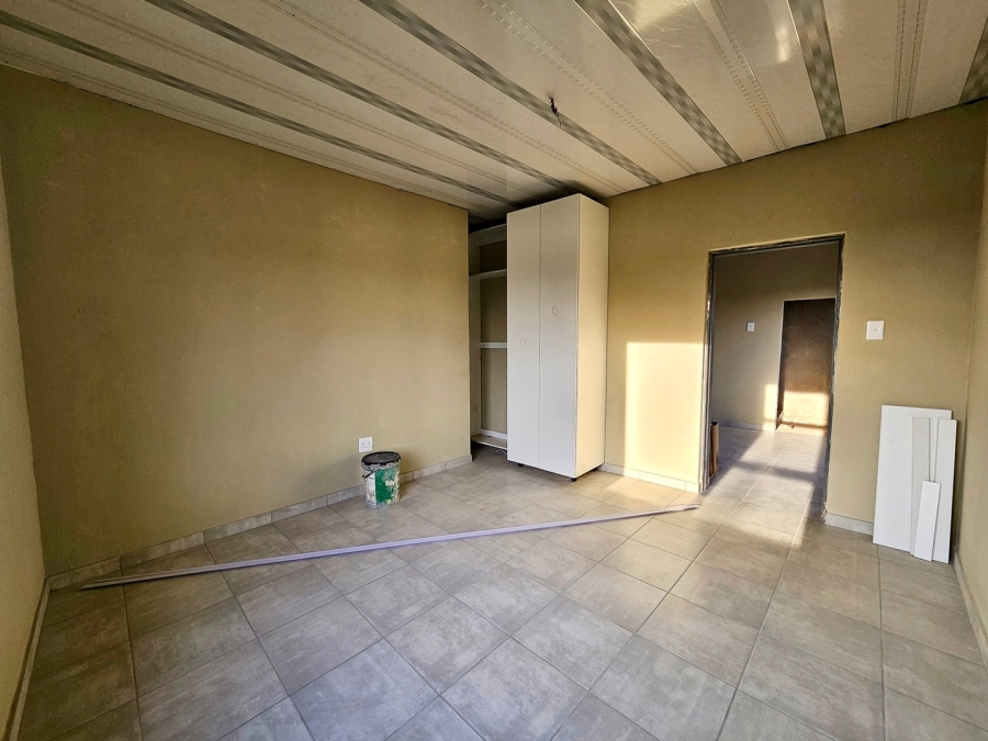 1 Bedroom Property for Sale in Klopperpark Gauteng