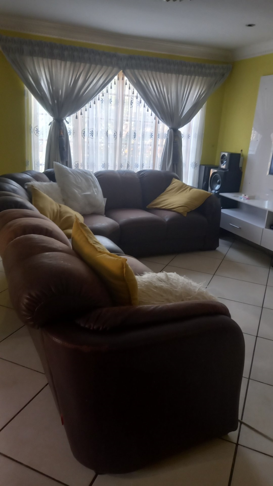 3 Bedroom Property for Sale in The Orchards Gauteng