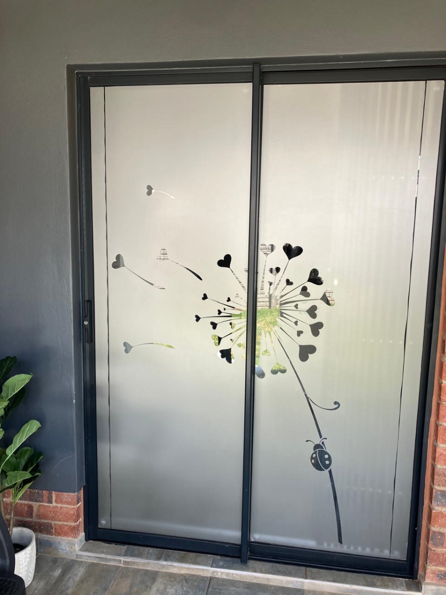 3 Bedroom Property for Sale in Lotus Gardens Gauteng