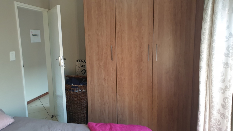 2 Bedroom Property for Sale in Monavoni Gauteng
