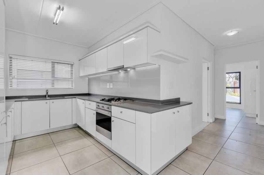 To Let 3 Bedroom Property for Rent in Waterfall Gauteng