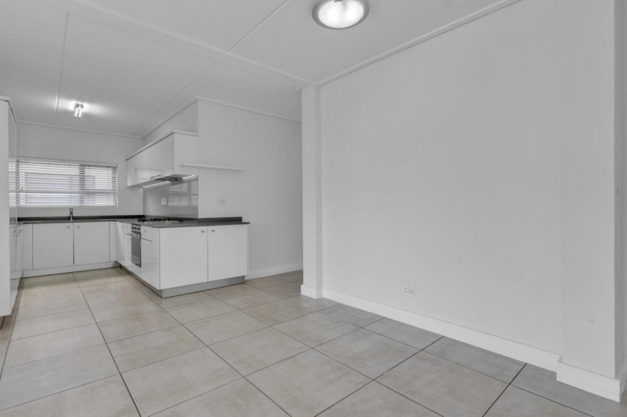 To Let 3 Bedroom Property for Rent in Waterfall Gauteng