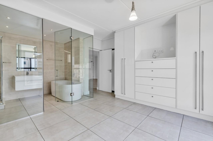 To Let 3 Bedroom Property for Rent in Waterfall Gauteng