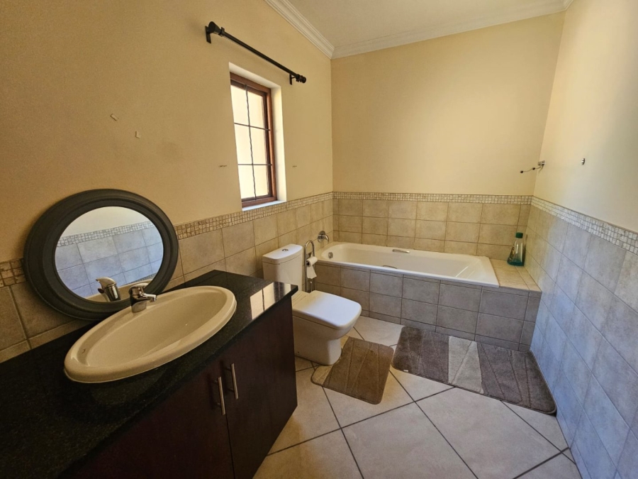 To Let 3 Bedroom Property for Rent in Olympus AH Gauteng