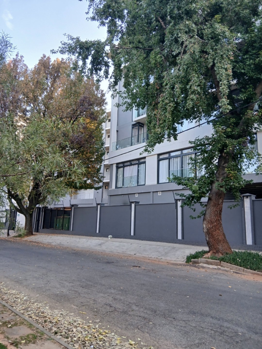 To Let 1 Bedroom Property for Rent in Houghton Estate Gauteng