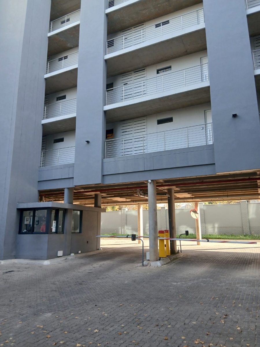 To Let 1 Bedroom Property for Rent in Houghton Estate Gauteng