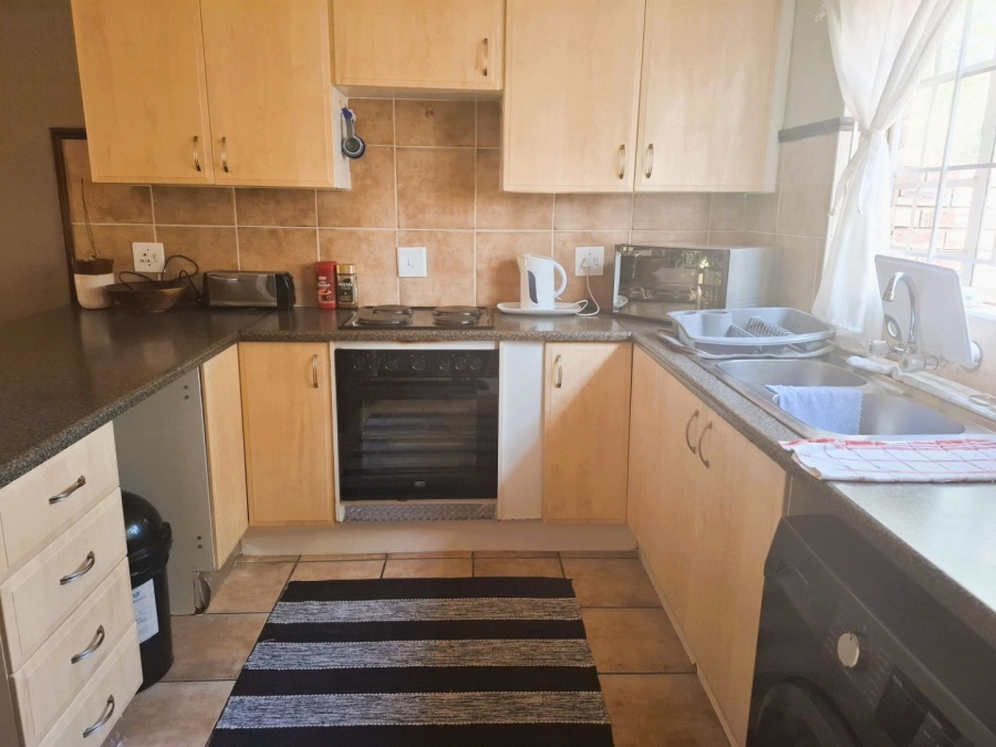 To Let 3 Bedroom Property for Rent in Equestria Gauteng