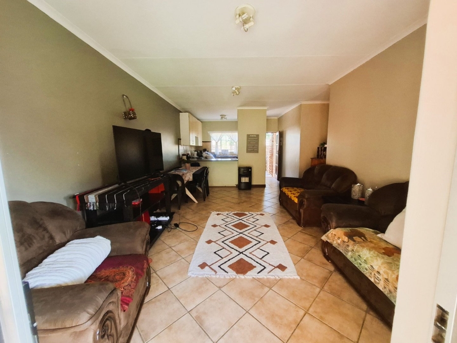 To Let 3 Bedroom Property for Rent in Equestria Gauteng