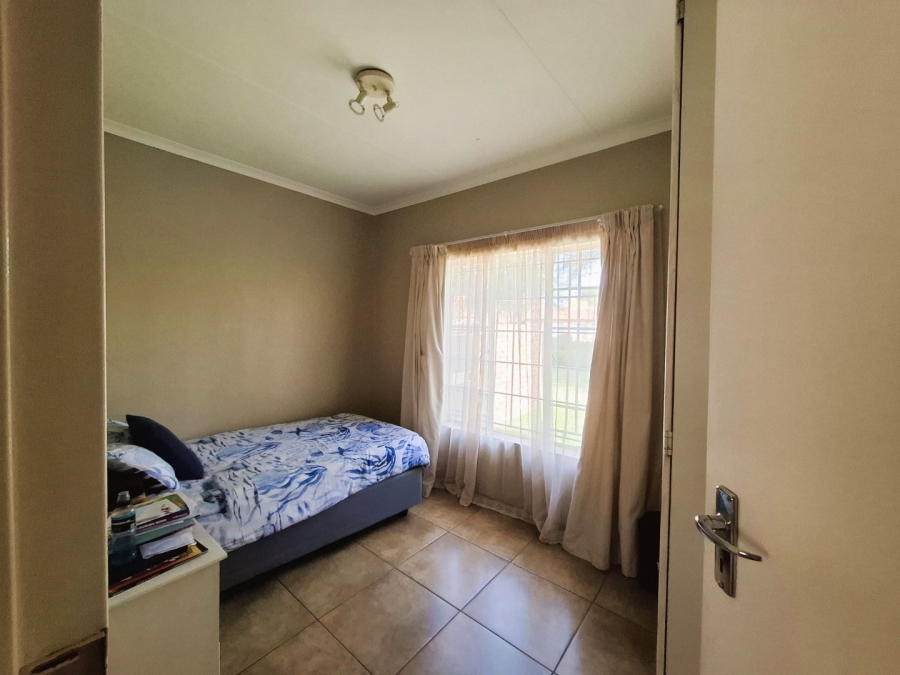 To Let 3 Bedroom Property for Rent in Equestria Gauteng