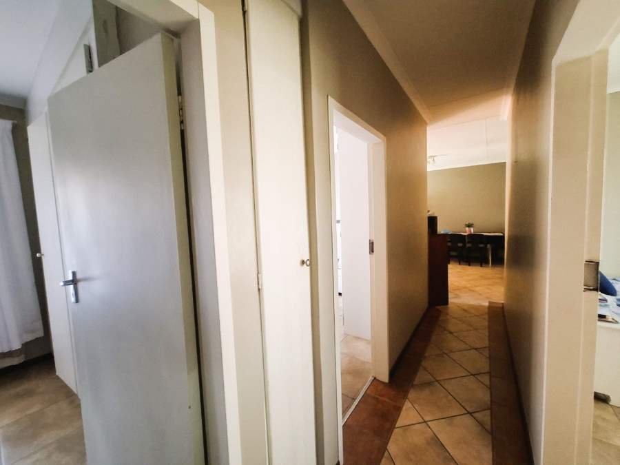 To Let 3 Bedroom Property for Rent in Equestria Gauteng