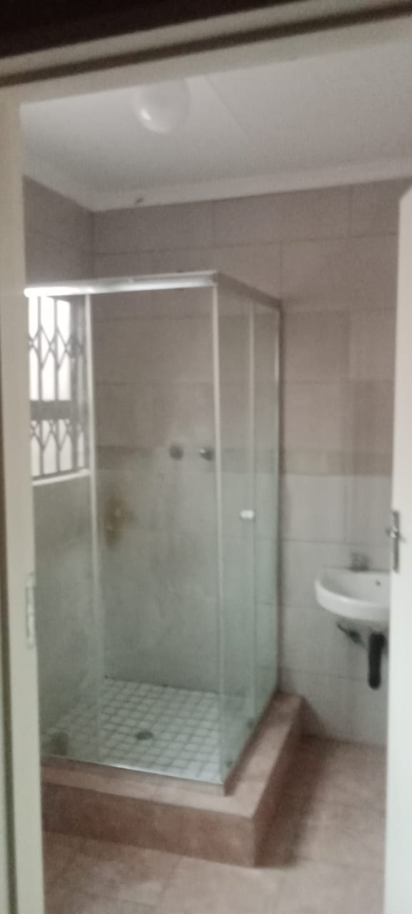 3 Bedroom Property for Sale in Windmill Park Gauteng