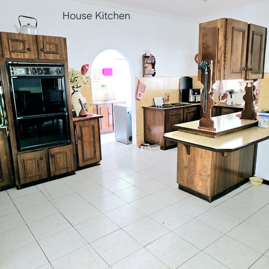 5 Bedroom Property for Sale in Theresa Park Gauteng