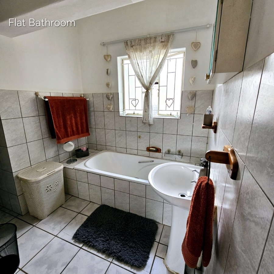 5 Bedroom Property for Sale in Theresa Park Gauteng
