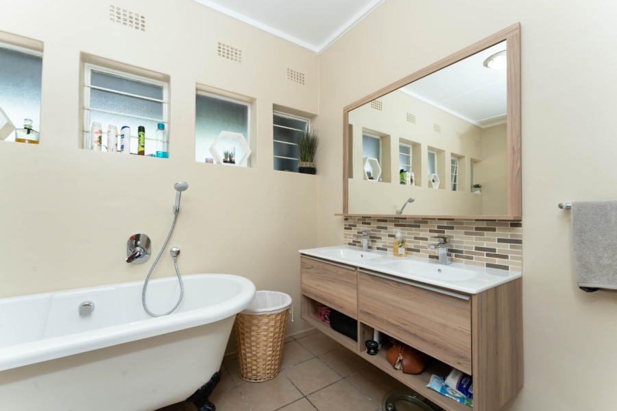 5 Bedroom Property for Sale in Ferndale Gauteng