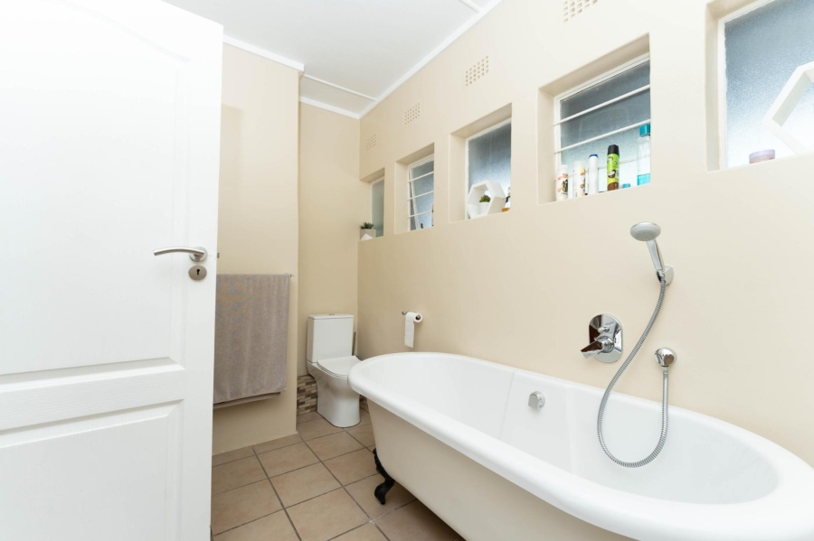 5 Bedroom Property for Sale in Ferndale Gauteng