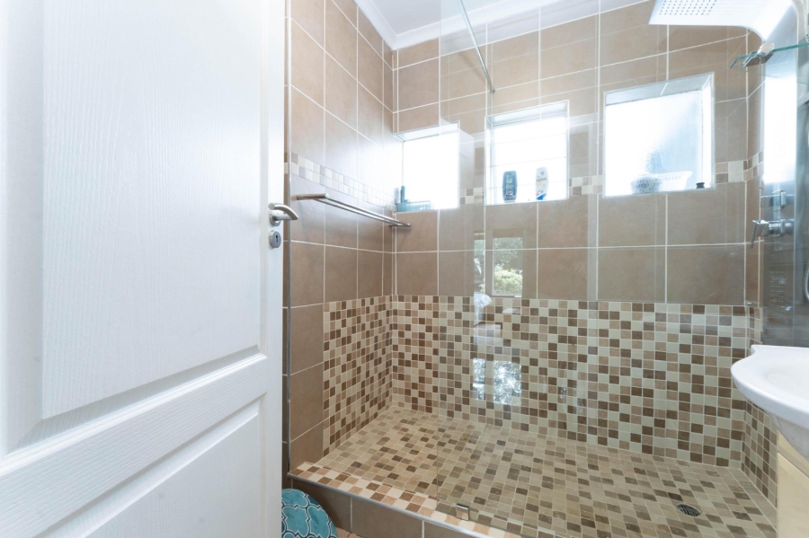 5 Bedroom Property for Sale in Ferndale Gauteng