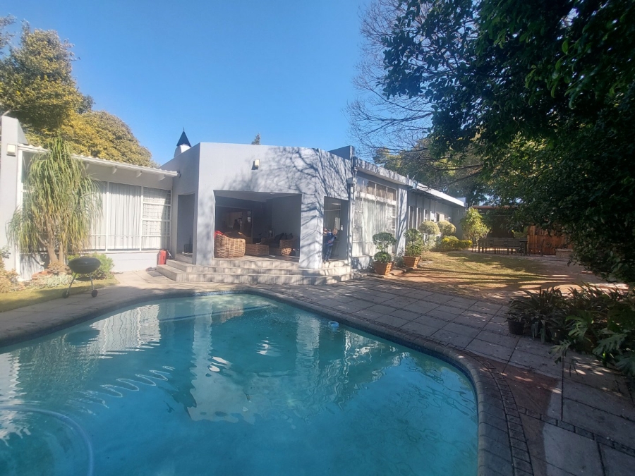 5 Bedroom Property for Sale in Ferndale Gauteng
