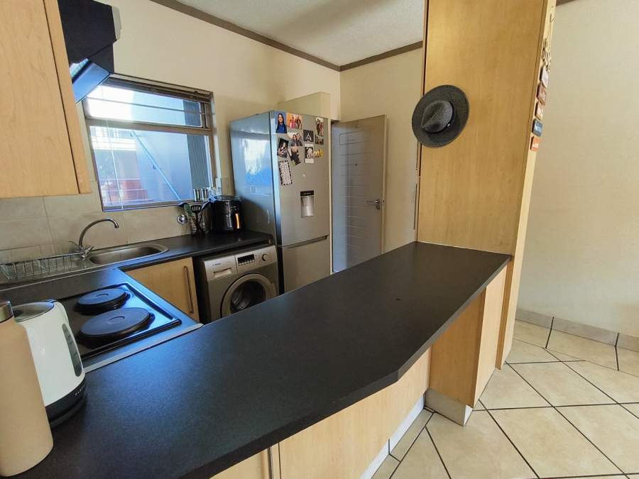 1 Bedroom Property for Sale in Paulshof Gauteng