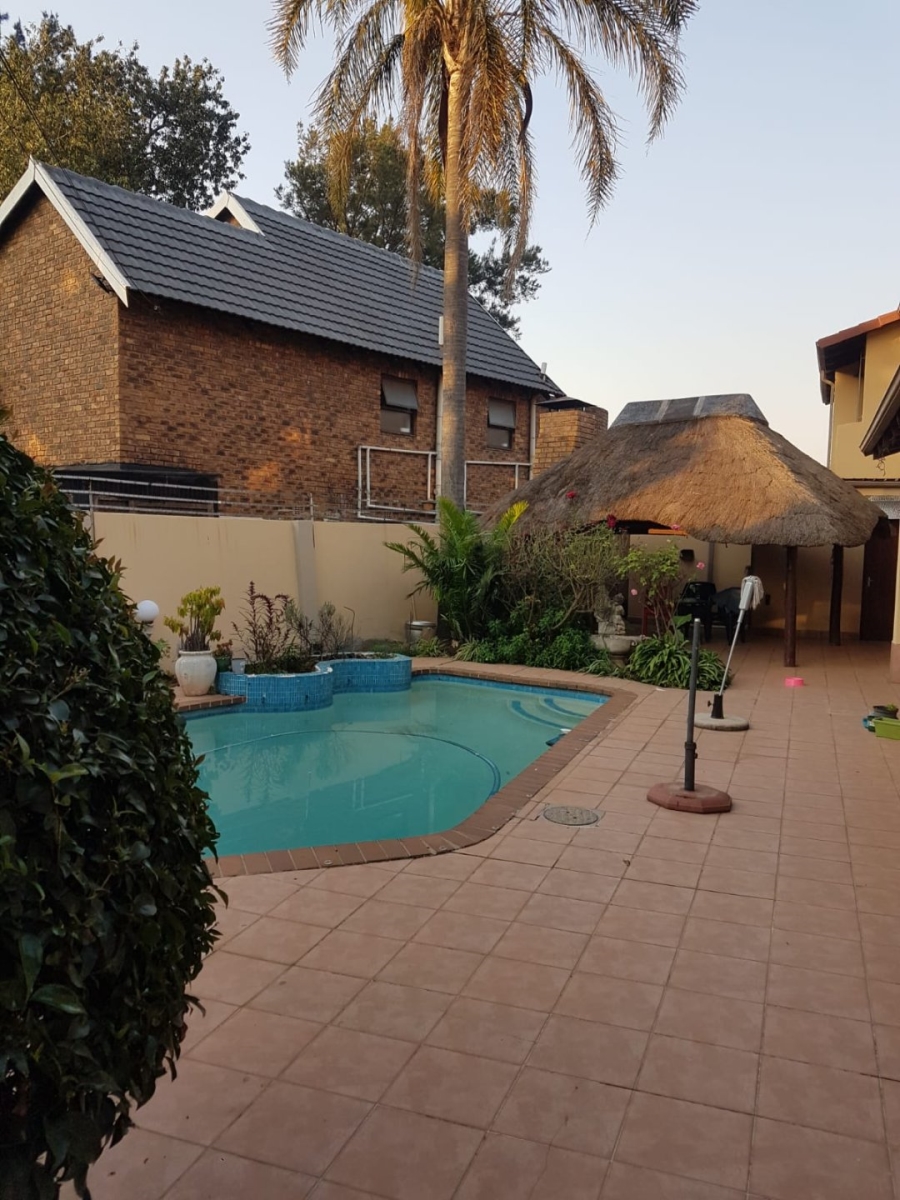 4 Bedroom Property for Sale in Bruma Gauteng