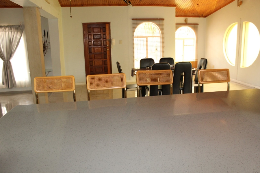 6 Bedroom Property for Sale in Ninapark Gauteng
