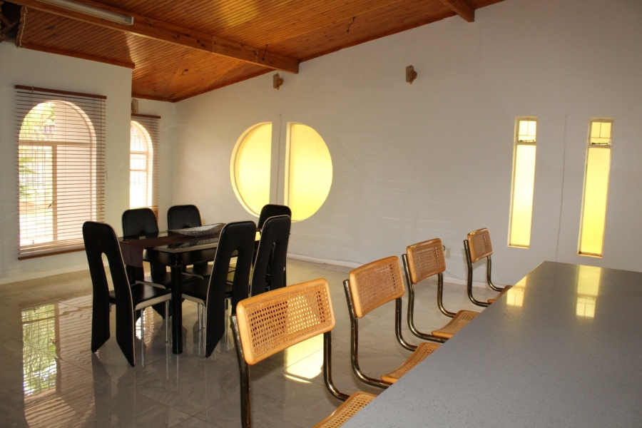 6 Bedroom Property for Sale in Ninapark Gauteng
