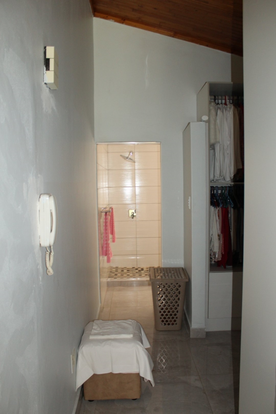 6 Bedroom Property for Sale in Ninapark Gauteng