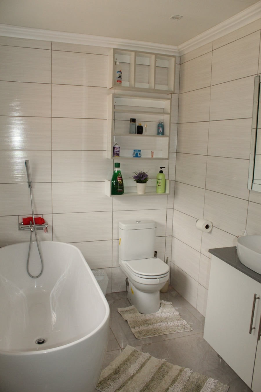6 Bedroom Property for Sale in Ninapark Gauteng