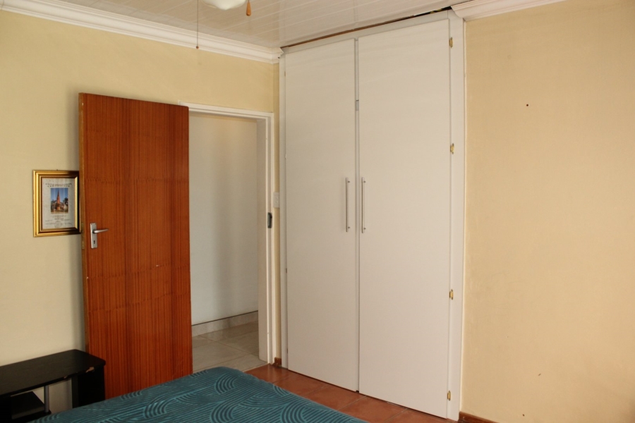 6 Bedroom Property for Sale in Ninapark Gauteng