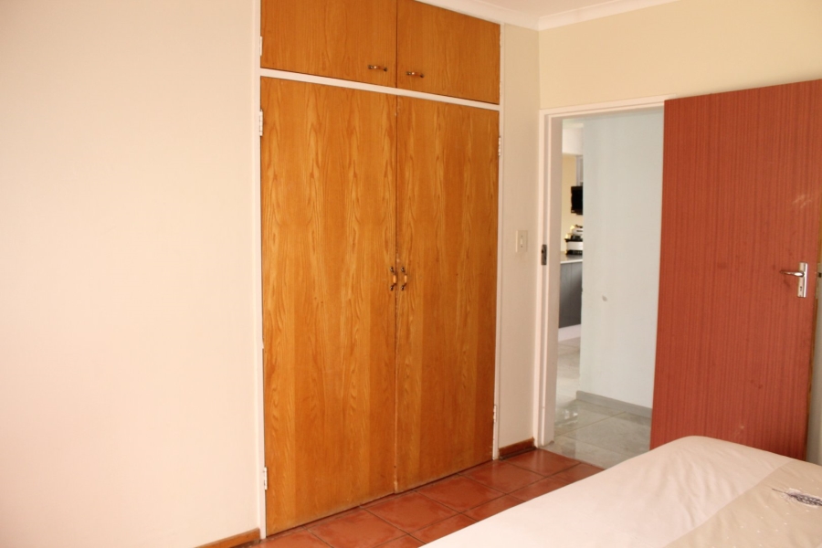 6 Bedroom Property for Sale in Ninapark Gauteng
